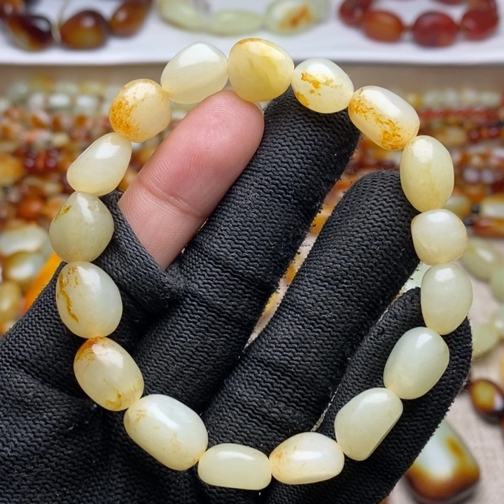 和田玉未镶嵌手链