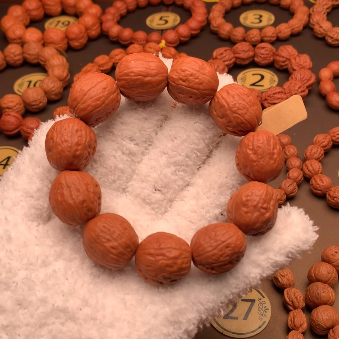 文玩核桃手串22尺寸