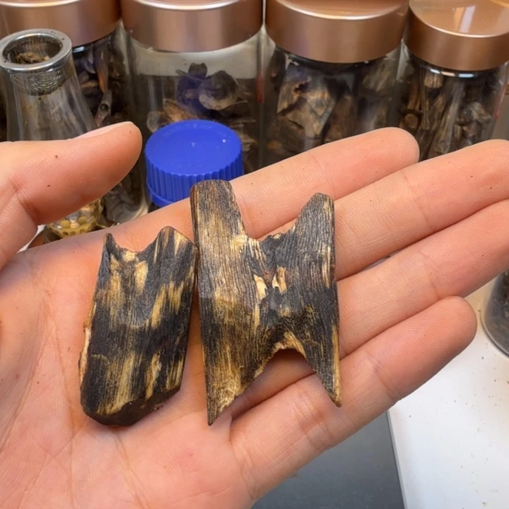 沉香沉香碎屑?***王海南棋楠乌身圆叶树心油香料8.2克