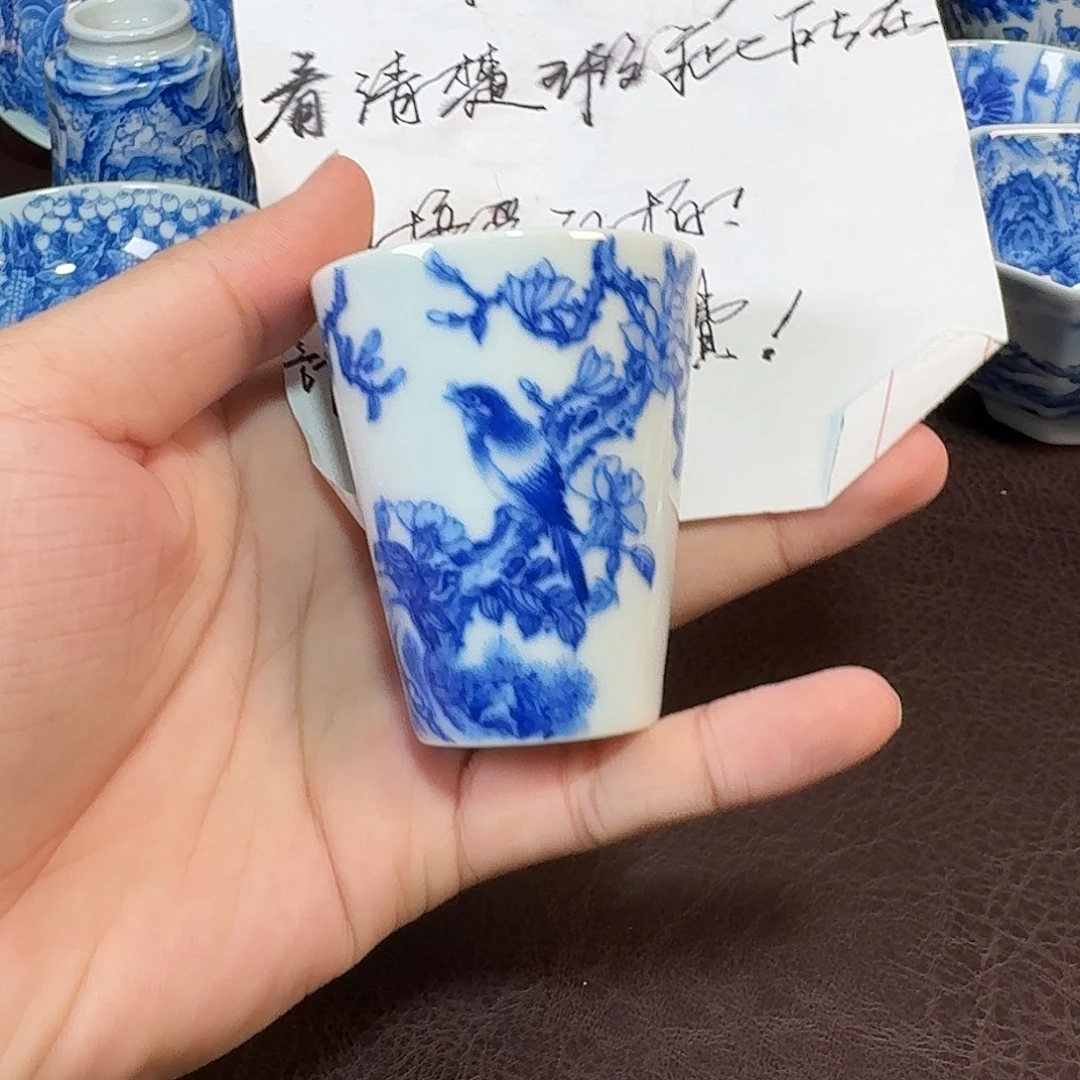 现代景德镇陶瓷杯