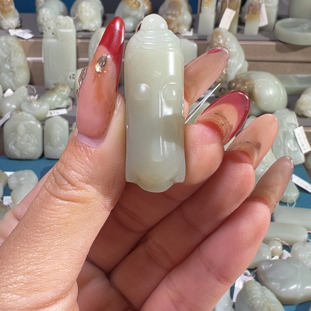 和田玉（糖玉）未镶嵌颈饰