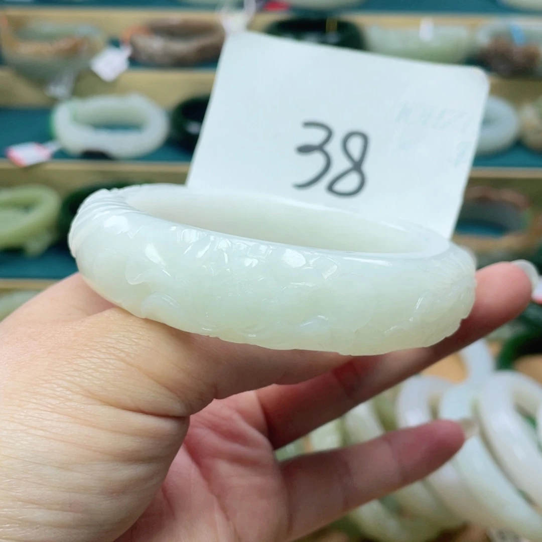 未镶嵌手镯和田玉圈口63