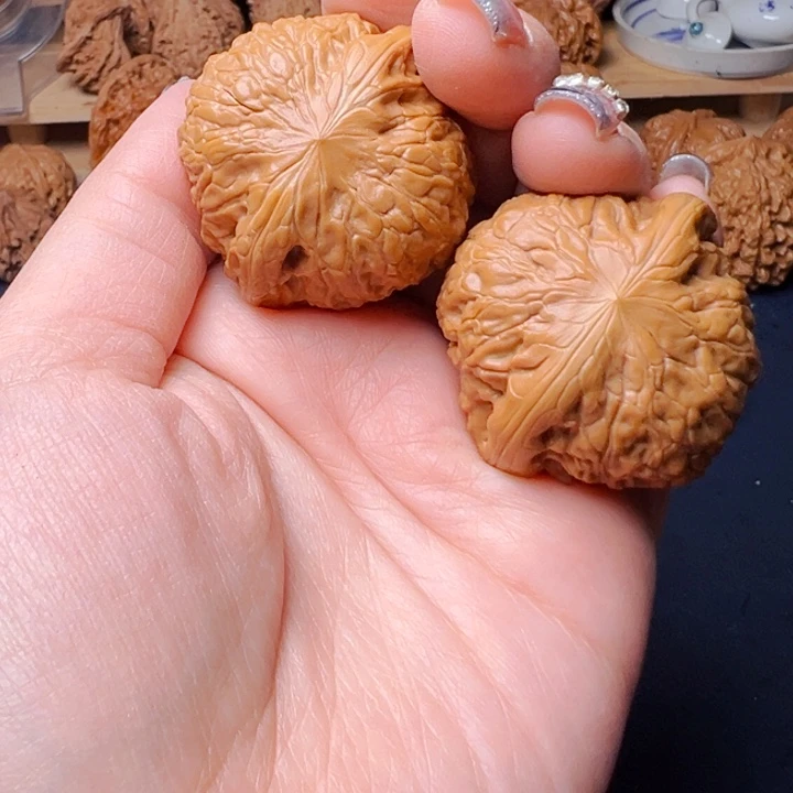 文玩核桃吊坠刘****^铁锤42