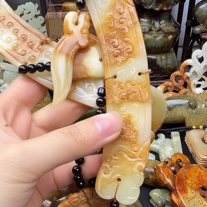 和田玉把件未镶嵌会**猴