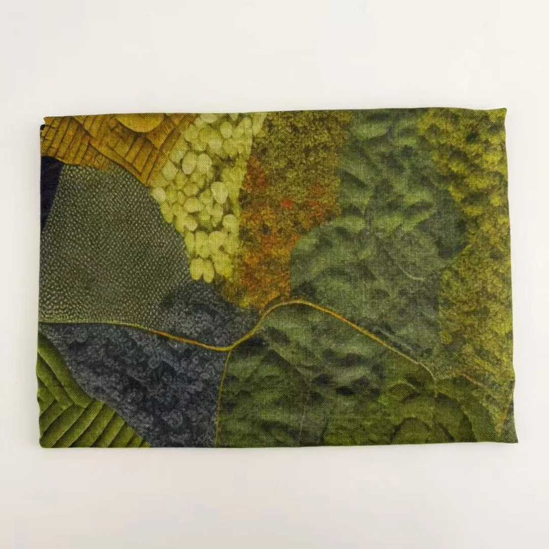 130厘米30桑蚕丝70羊毛混纺大方巾