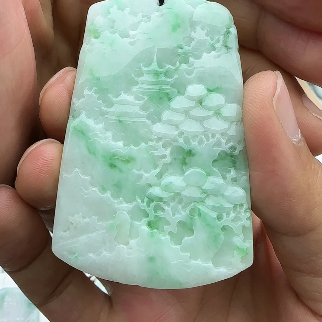 翡翠未镶嵌颈饰翡翠