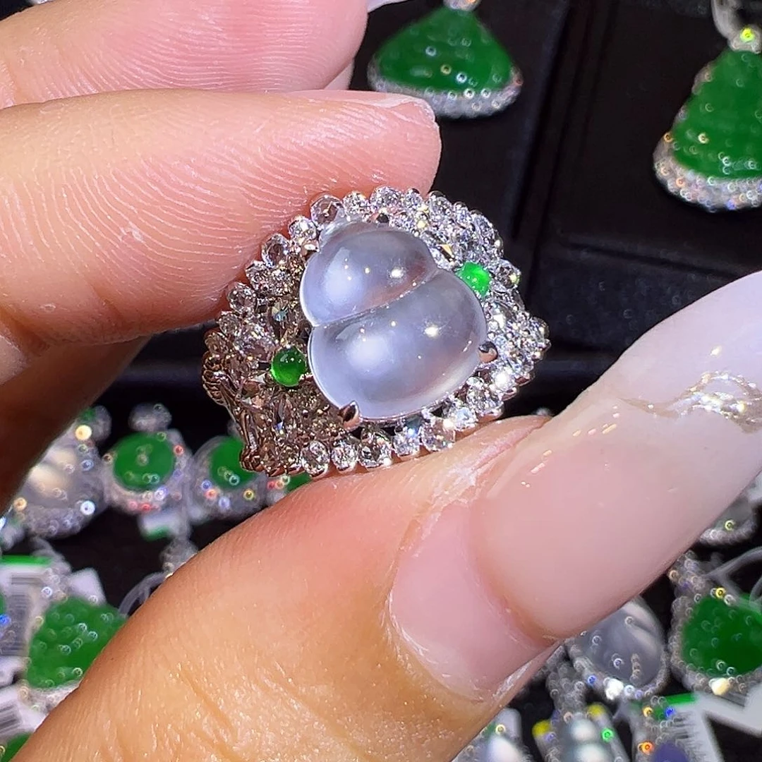 翡翠戒指18K金镶嵌翡翠