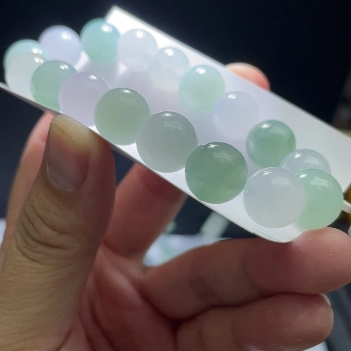 未镶嵌定制翡翠翡翠