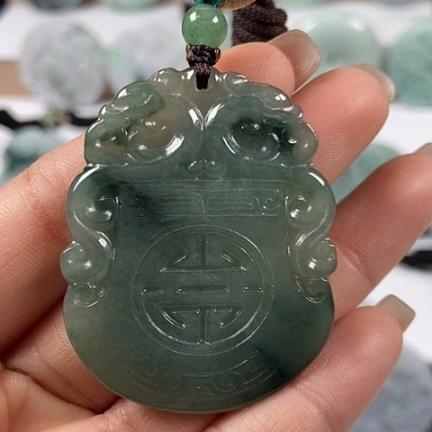翡翠颈饰未镶嵌仿古龙行天下福利