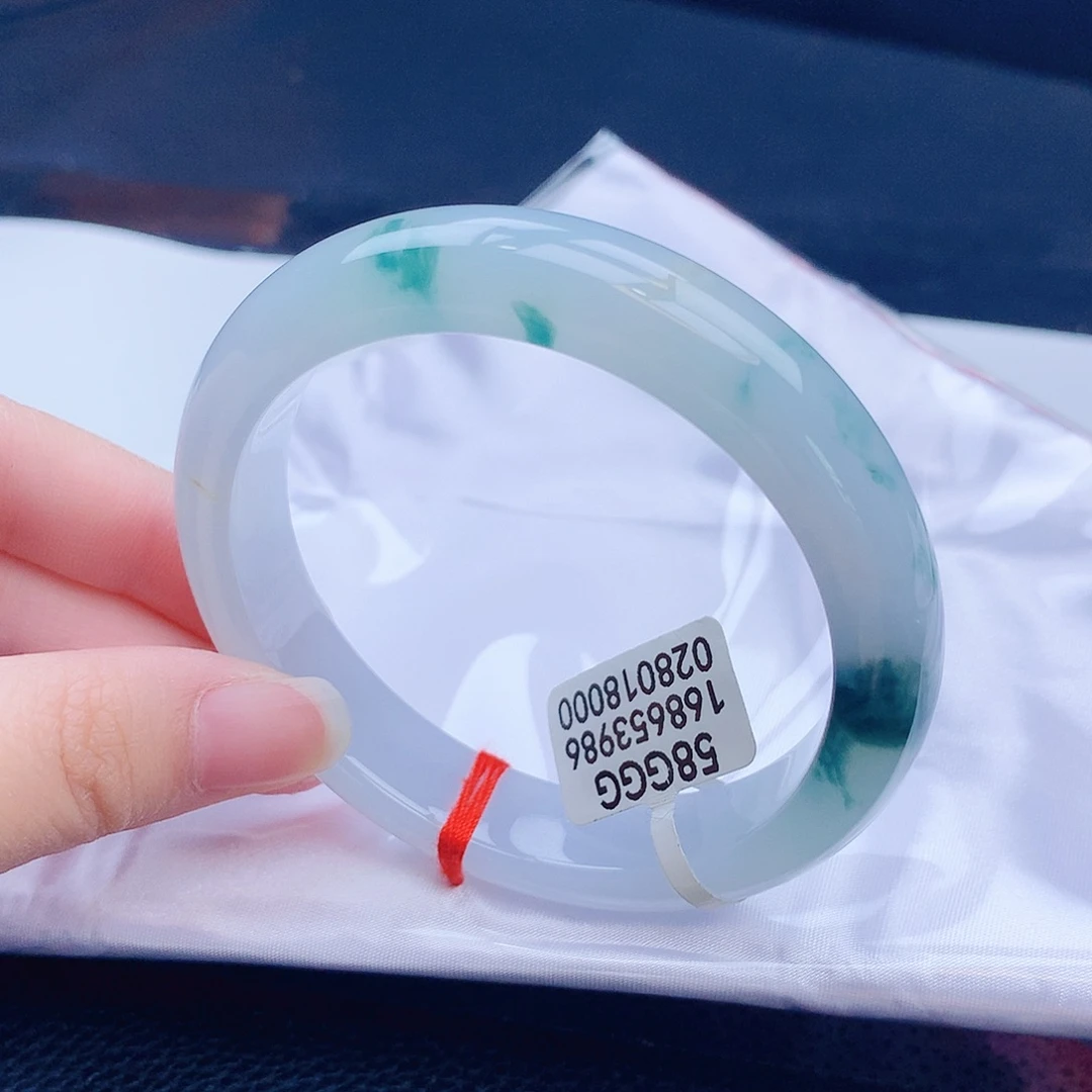 宝***心翡翠未镶嵌手镯缅甸天然翡翠a货手镯