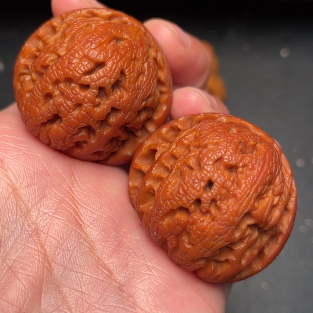 秦岭野生文玩核桃