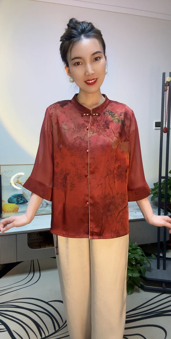 工厂热卖中老年开衫夏季重磅网红锦缎双面宽松半袖国风款定卫花