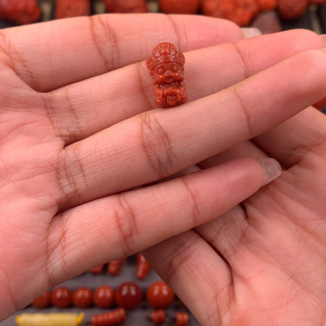 南红玛瑙未镶嵌财神9+