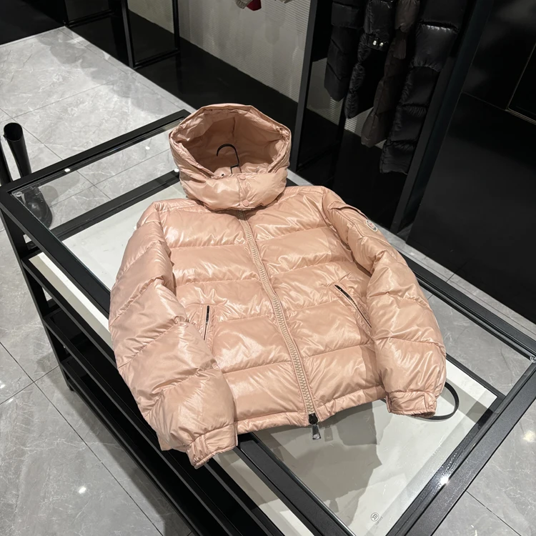 25年春装新款女装 时尚百搭袖子口袋三色连帽外套-24Y004