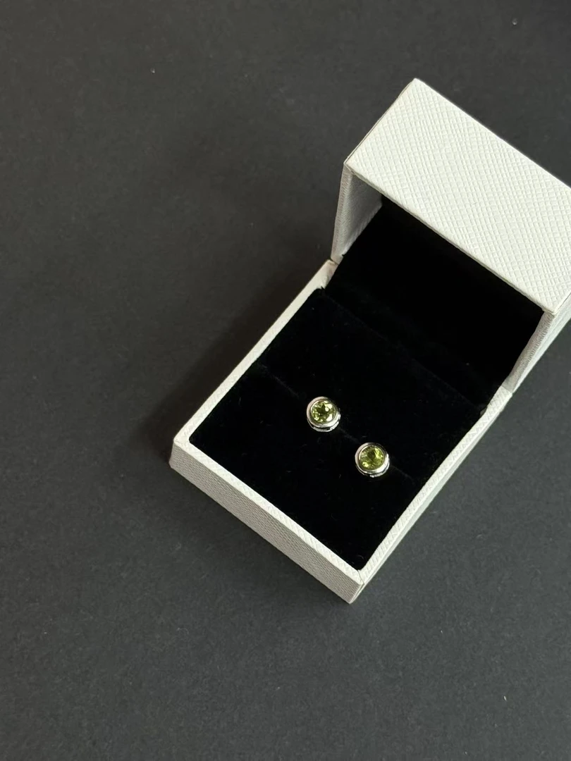 925银耳饰 9415 简约百搭设计款耳钉