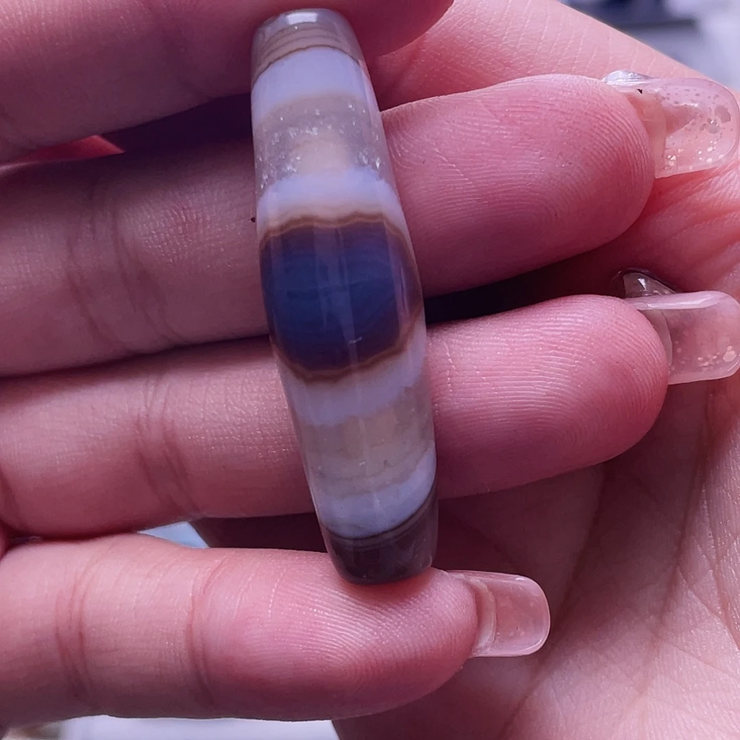 老***凯玛瑙/玉髓未镶嵌颈饰