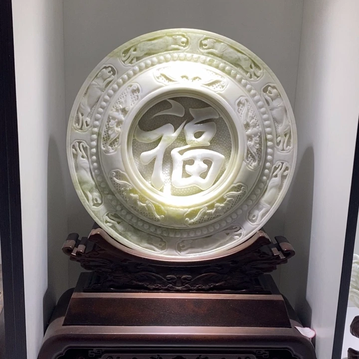 未镶嵌蛇纹石玉（覆膜）珠宝奇石