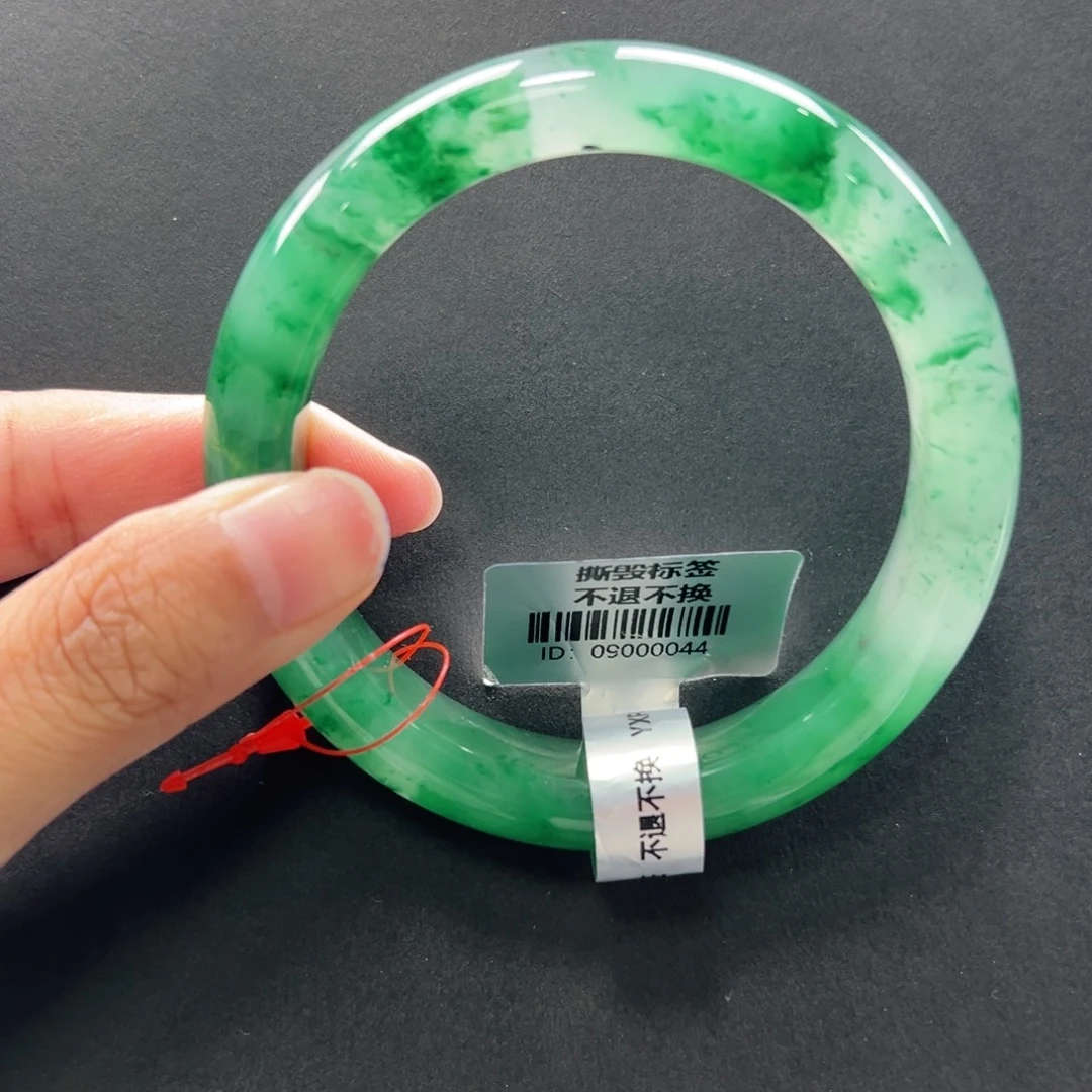 石英质玉未镶嵌手镯秋秋 56.7