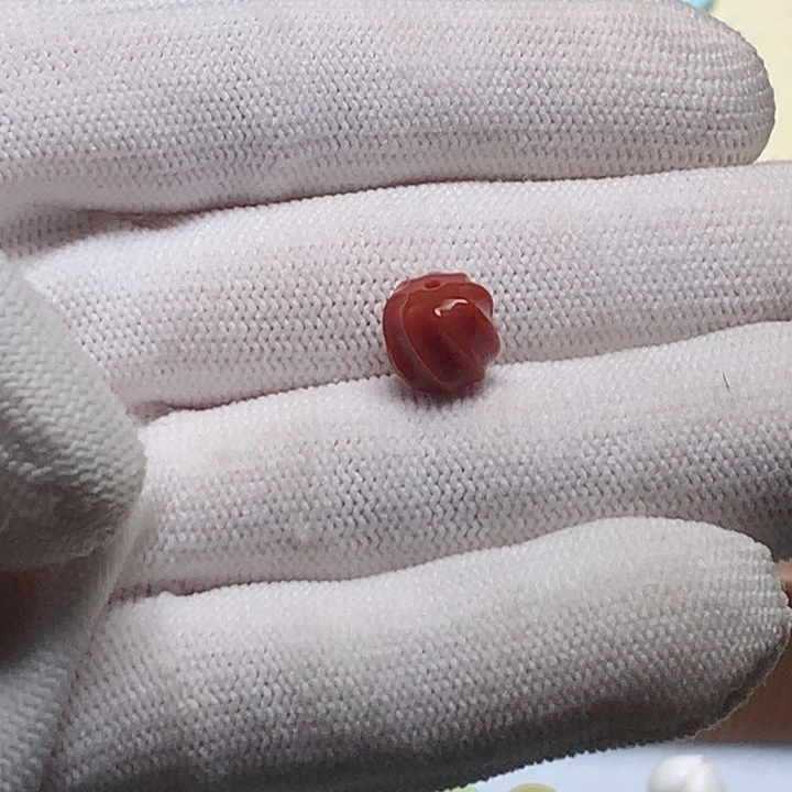 南红玛瑙未镶嵌珠宝奇石