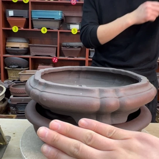 汪***海紫砂花盆中香薰装饰等