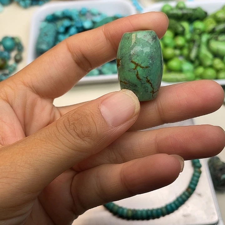 石材精工大桶珠11.2克，尺寸17.9/27