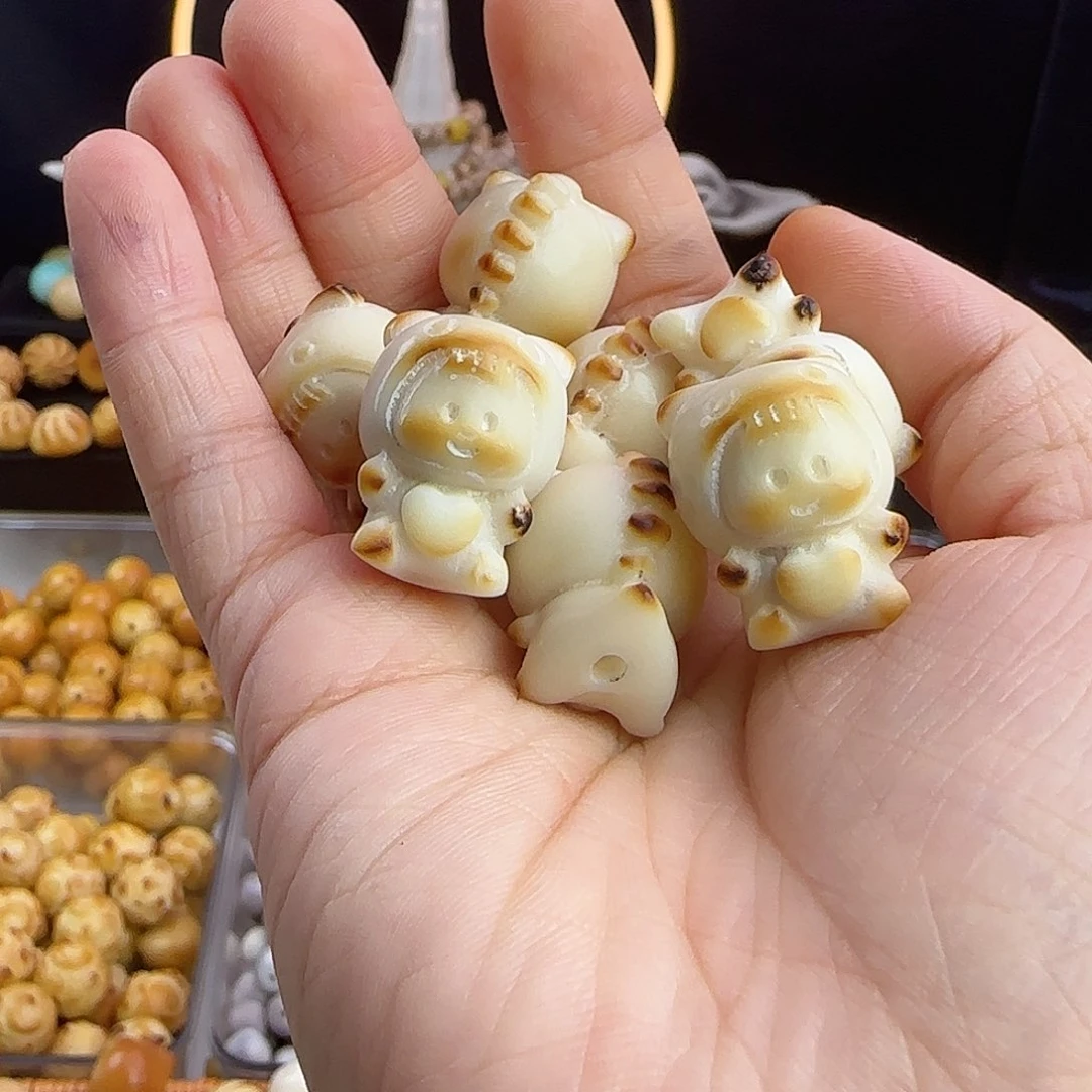 菩提根/象牙果吊坠微瑕疵牙果轻炭烤恐龙多妹3颗
