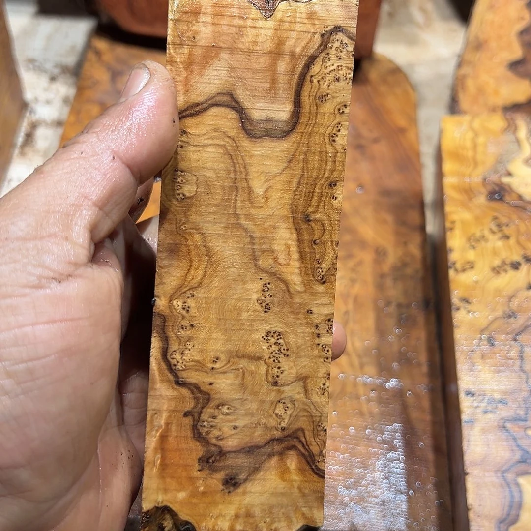 非洲檀香无事牌生****蓝