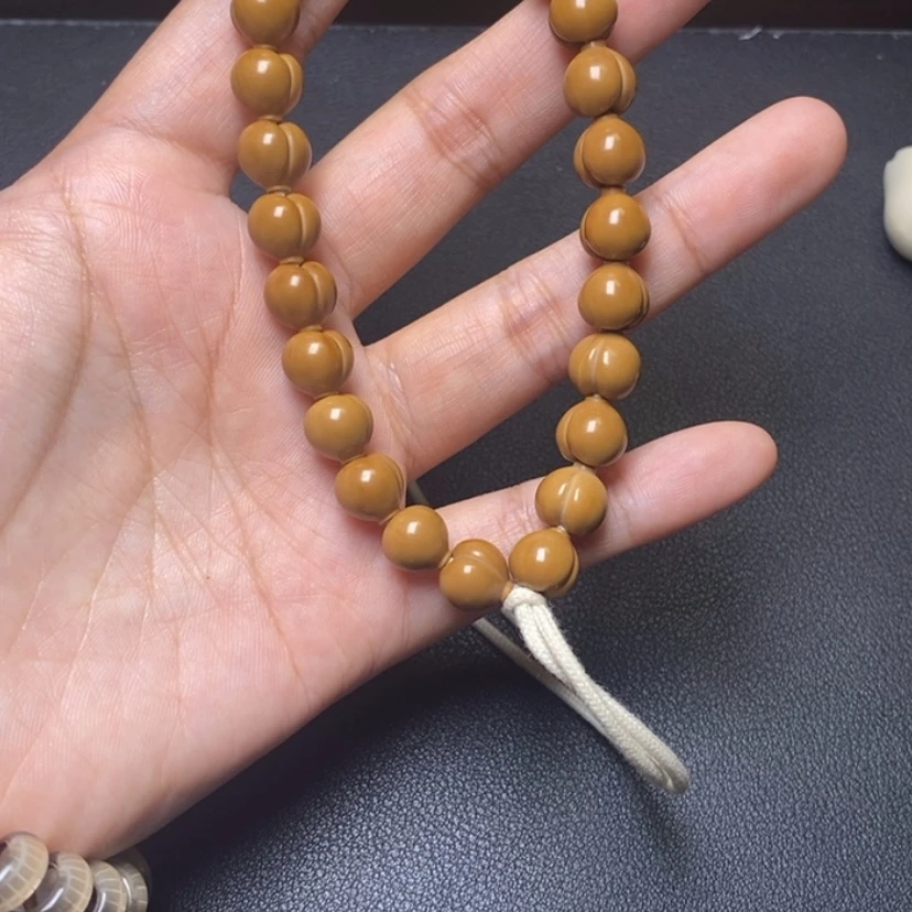 【闪购商品】吊坠猴头核桃M****a光面9