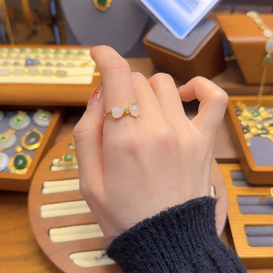 和田玉戒指银S925镀金镶嵌