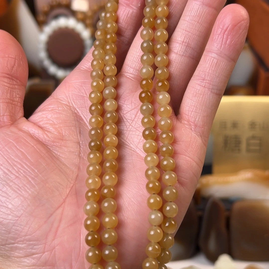 和田玉（糖玉）未镶嵌颈饰