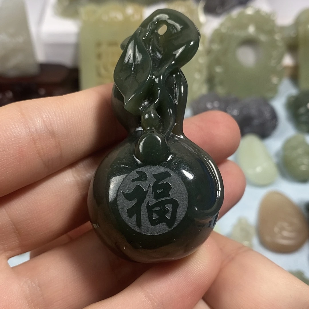 和田玉未镶嵌挂件