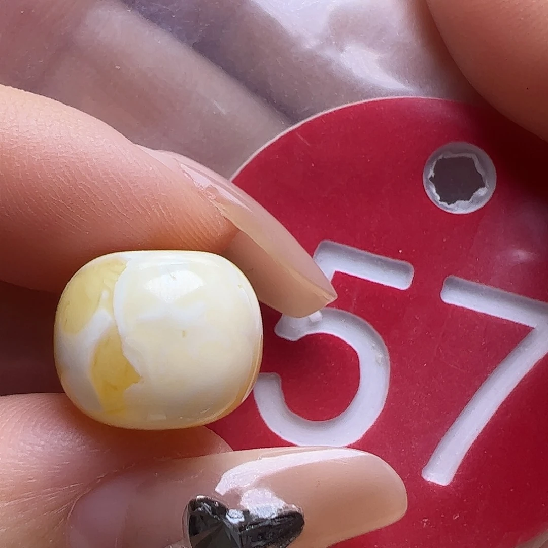 蜜蜡未镶嵌珠宝奇石皮色12.5mm金瓷白老型