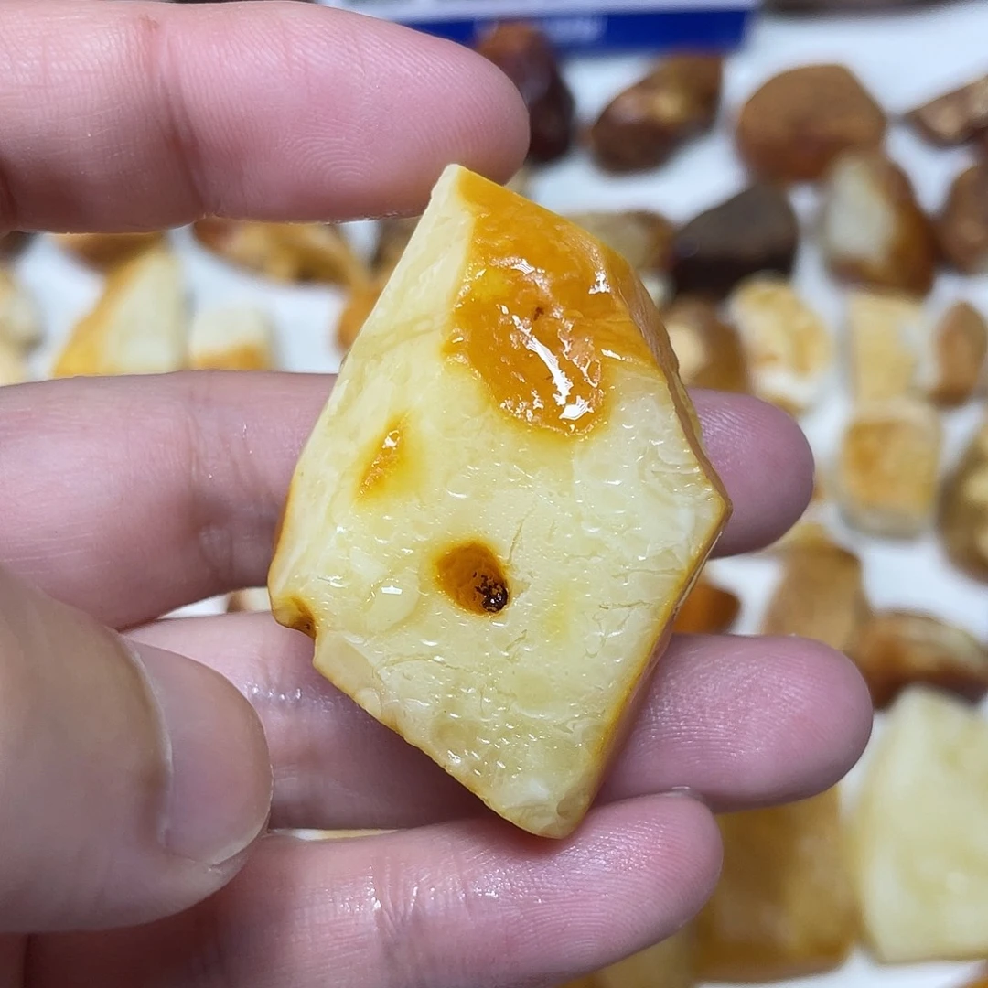 定制琥珀未镶嵌原矿琥珀