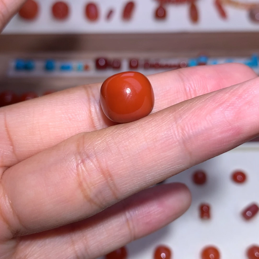 南红玛瑙未镶嵌满肉柿子红老型微纹12.7×11.6