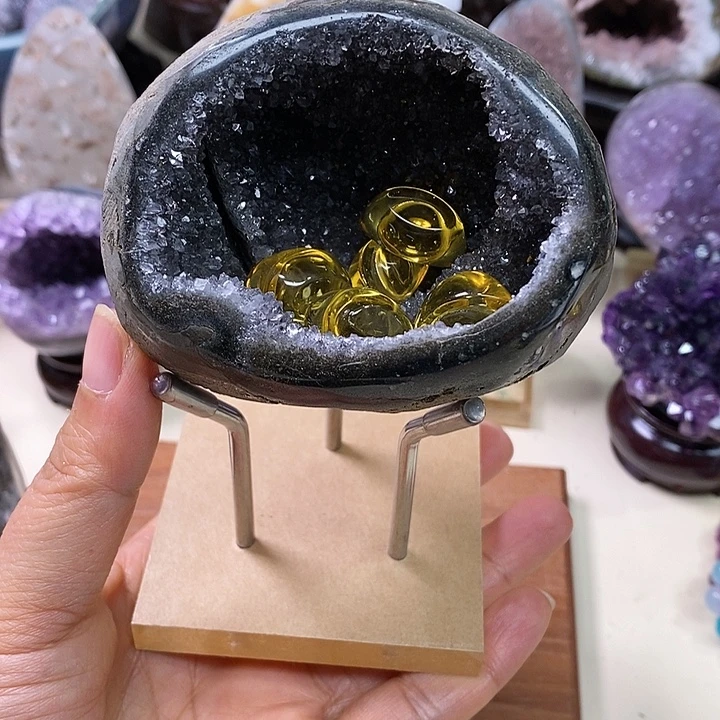 强***强紫晶大型摆件（非配饰）未镶嵌