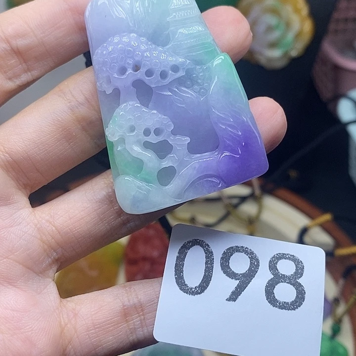 吊坠(赠链)未镶嵌翡翠
