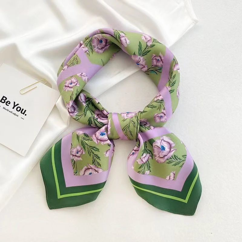 丝巾50*50cm颜色随机发  于0