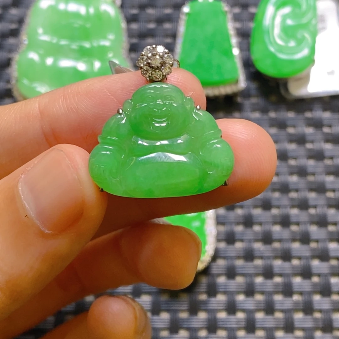 翡翠颈饰银S925镶嵌吊坠
