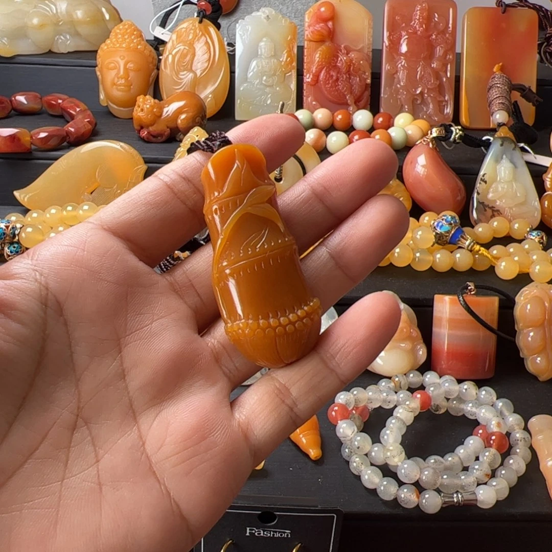 洪***哥石英质玉（黄龙玉）银S925镀金镶嵌吊坠(不含链)