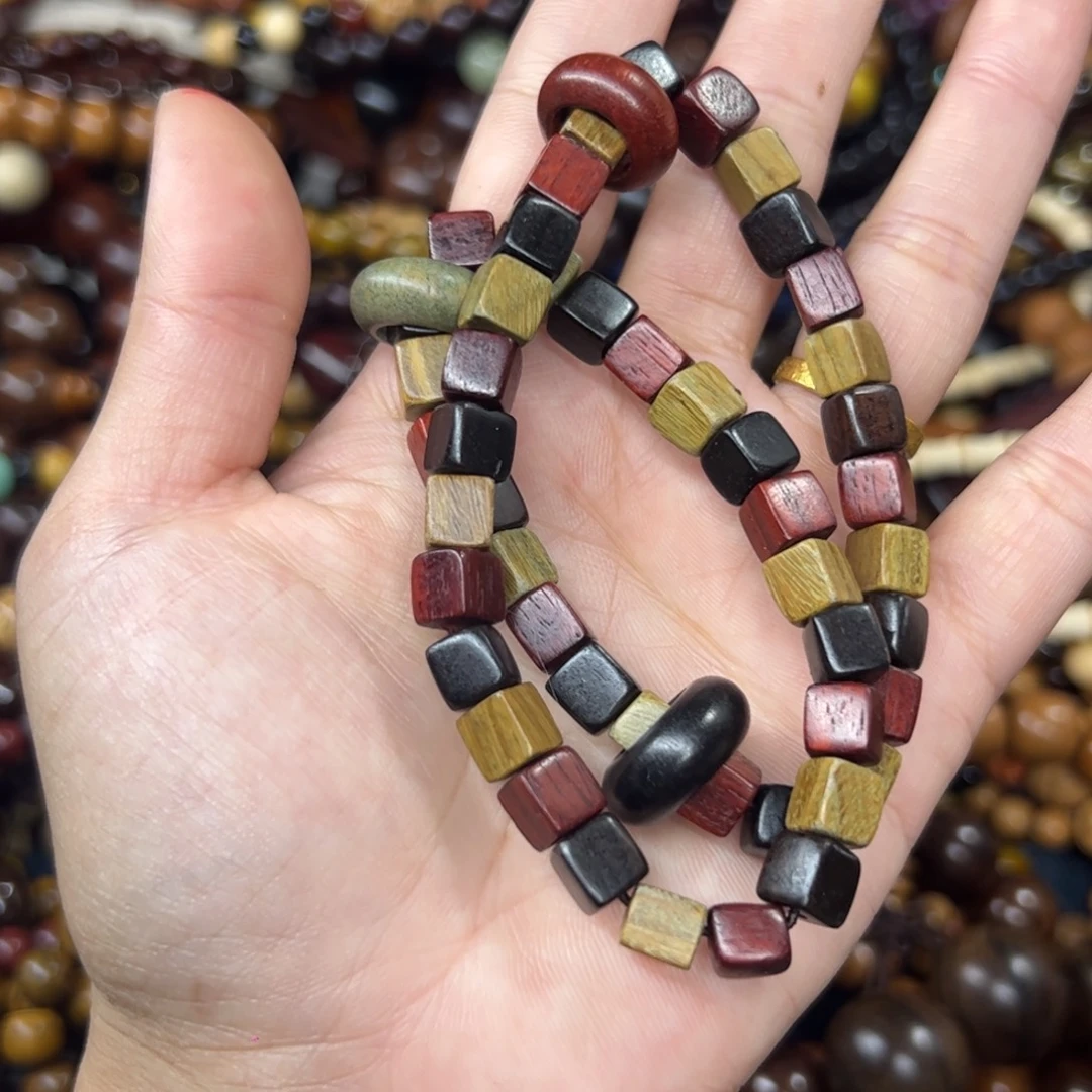 维腊木（绿檀）无事牌