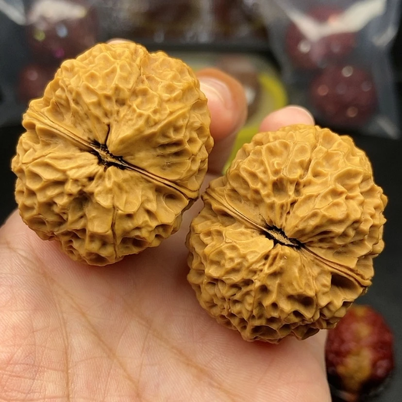 【闪购商品】把件文玩核桃40尺铁绣球