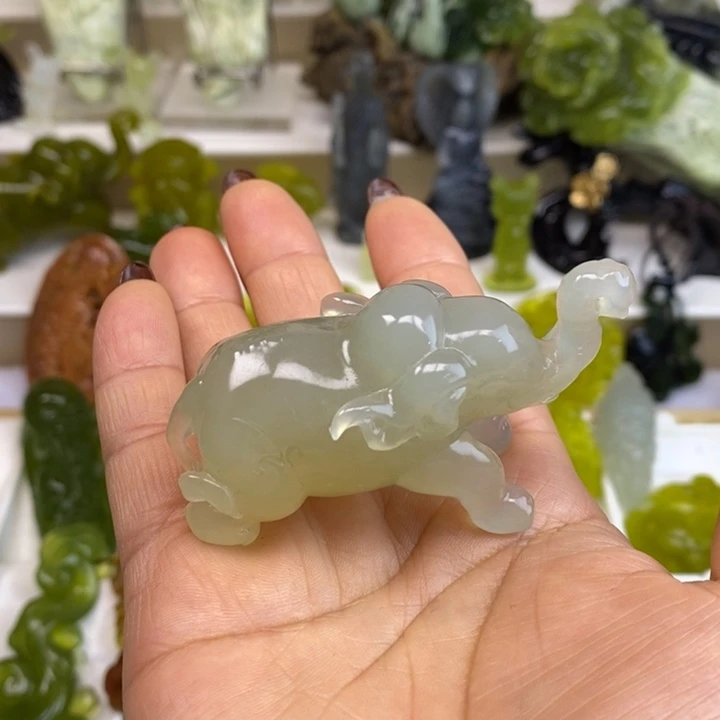 蛇纹石玉未镶嵌手把件?****糖