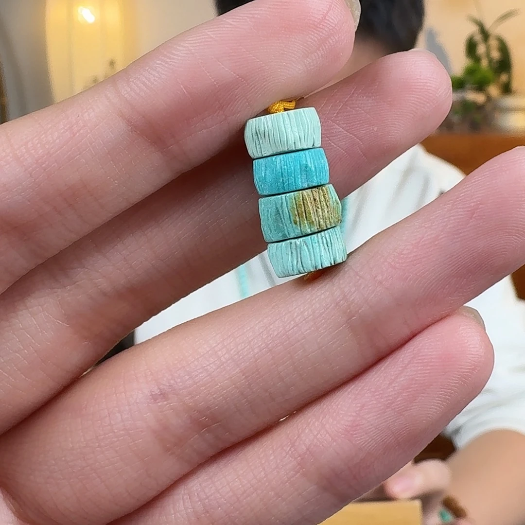 绿松石未镶嵌挂件