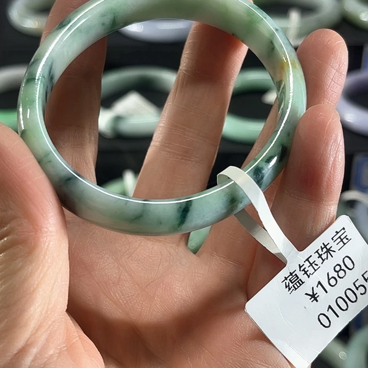 翡翠未镶嵌手镯纯天然缅甸翡翠手镯