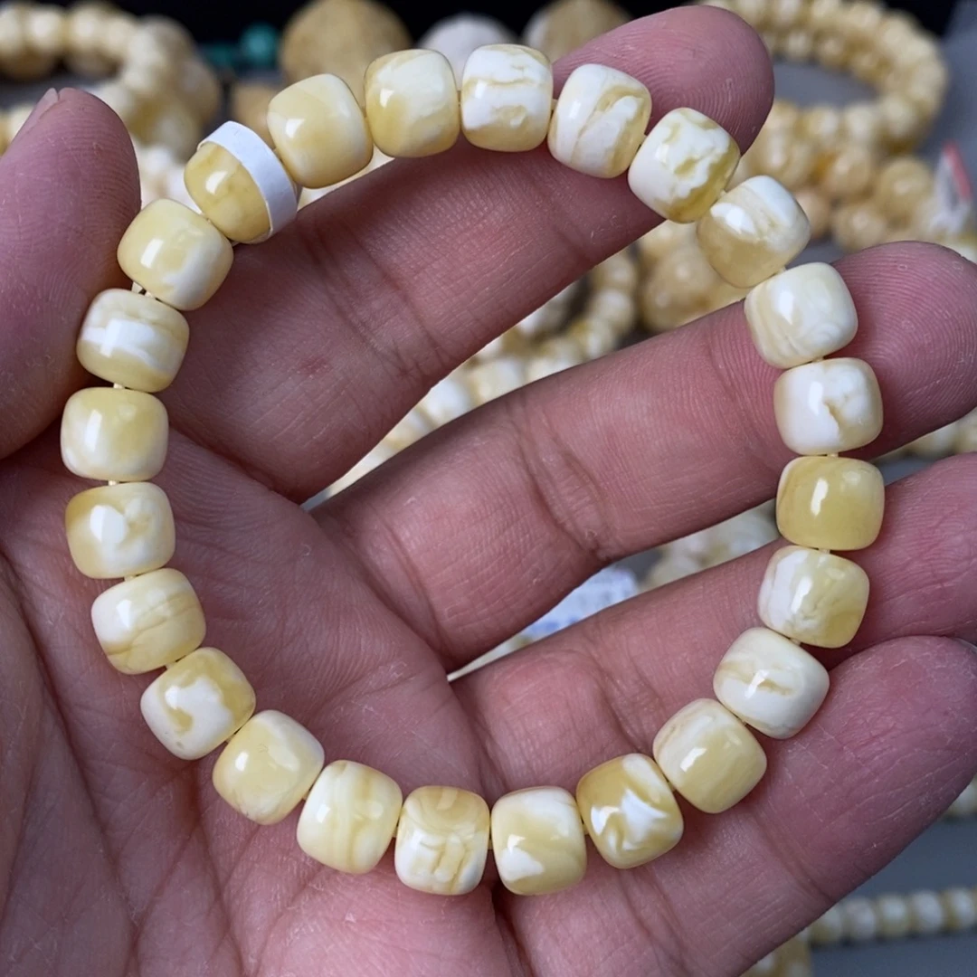 未镶嵌蜜蜡珠宝奇石9.5×8.5 12.3g