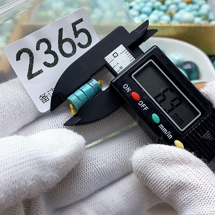 颈饰未镶嵌南红玛瑙