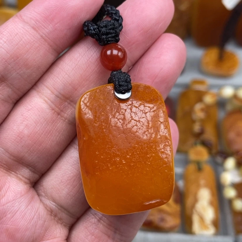 【闪购商品】未镶嵌颈饰琥珀