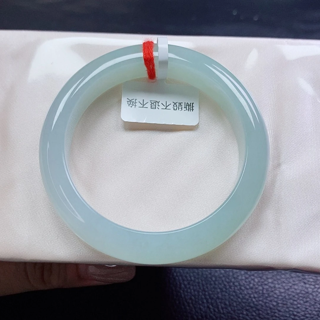 翡翠手镯未镶嵌52正装甜绿渐变