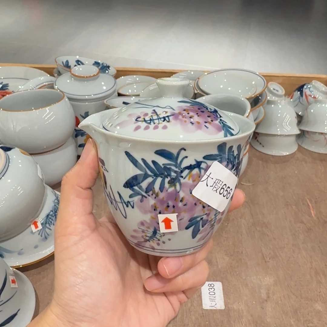 釉下手绘茶具微瑕