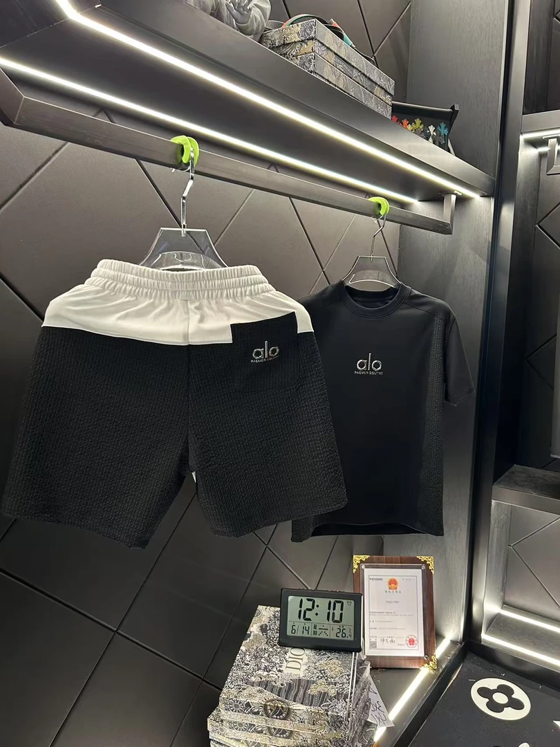 【粉】2025春夏新秀设计师款高品质男女同款套装25ss042